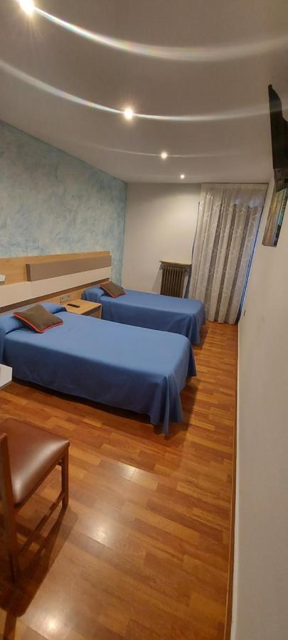 Hostal Del Campo Arévalo Extérieur photo